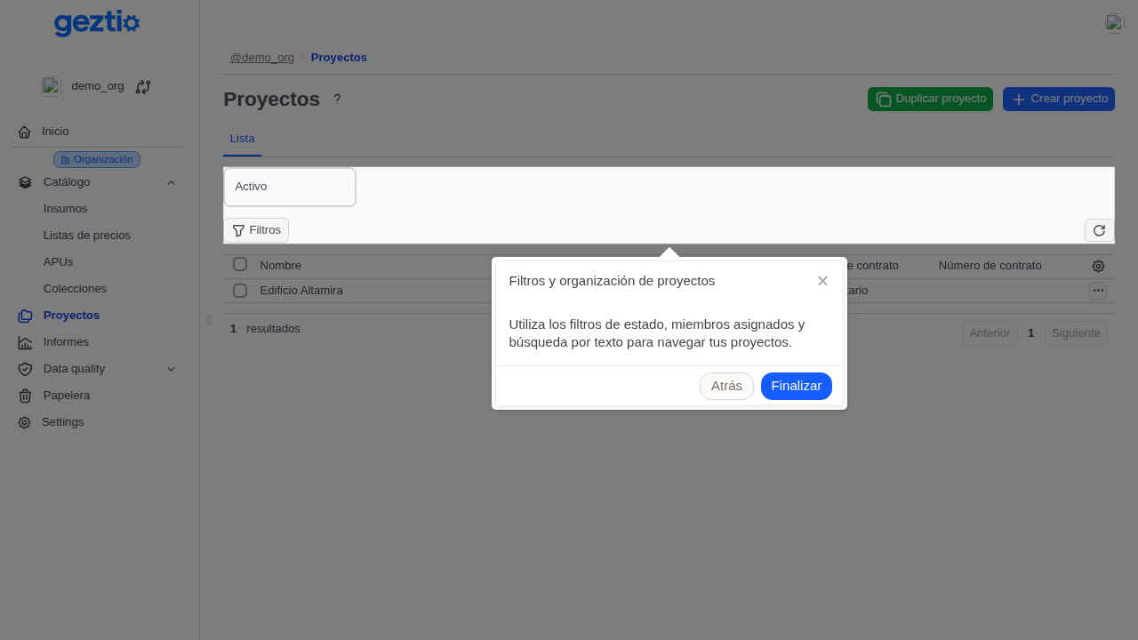Geztio: Step 3 of 3: Filtros y organización de proyectos - Crear Proyecto. Utiliza los filtros de estado, miembros asignados y búsqueda por texto para navegar tus proyectos.
